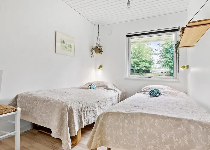3 Bedroom Cozy In